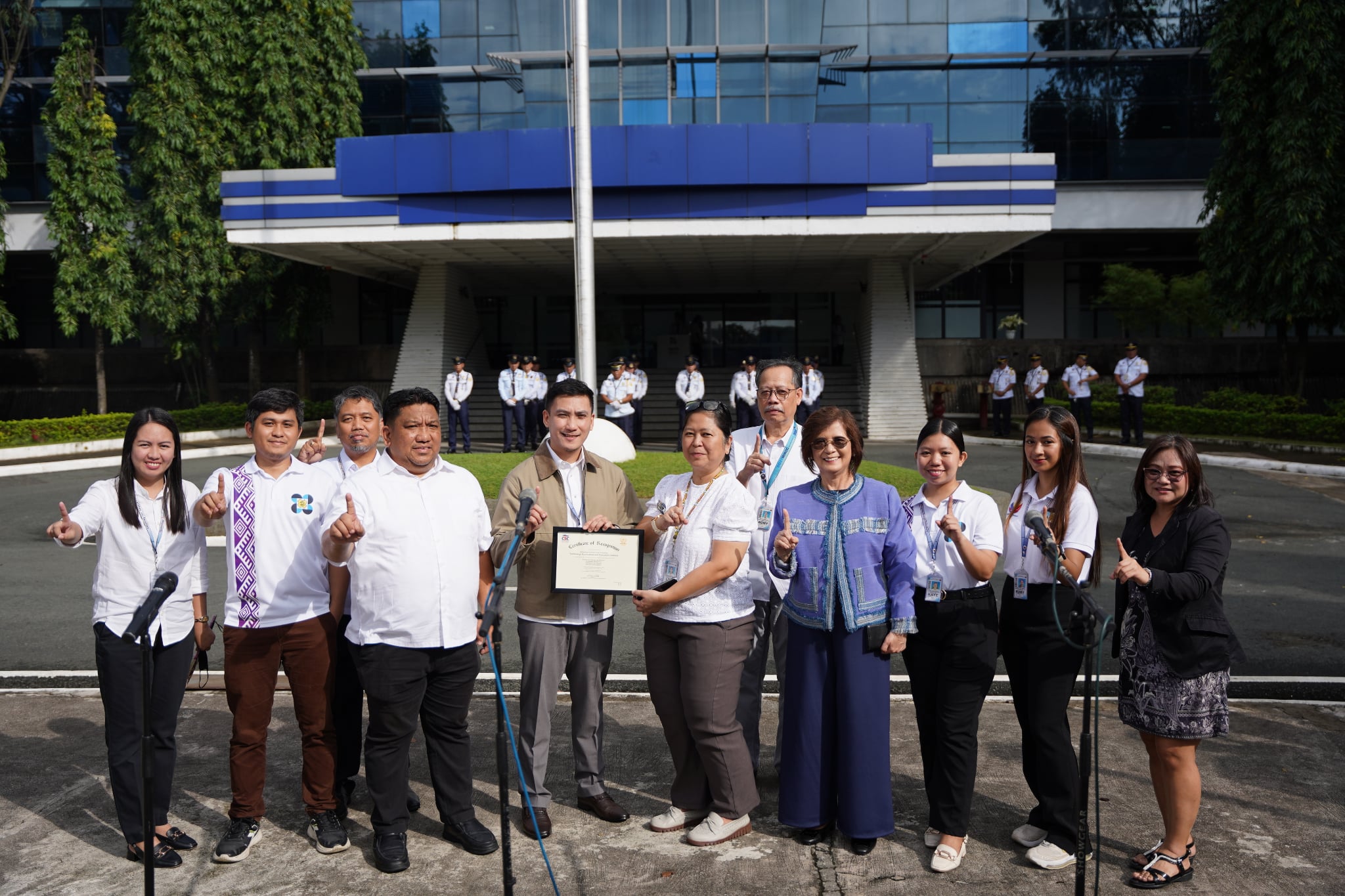 e645c418 b588 41fa 9033 22c96143c568